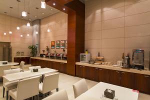 Jinjiang Inn Select Chifeng Railway Station - 3-stjernede hoteller, Chifeng