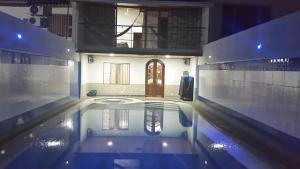 Casa con Piscina Privada y Jacuzzi - 別荘, フランデス