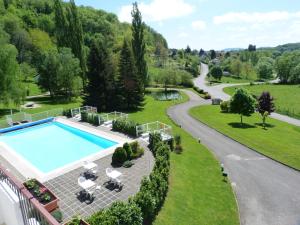 Domaine du Revermont - Logis Hotel - 3-Star Hotels, Passenans