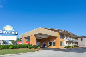 Days Inn by Wyndham Breezewood - Hotely, Breezewood
