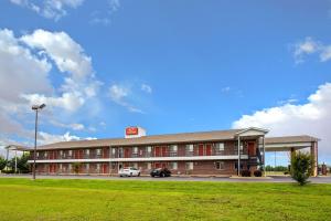 Econo Lodge Inn & Suites Searcy - 3星级酒店, Searcy