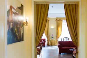 Hotel Tuder - Rodinné pokoje, Todi