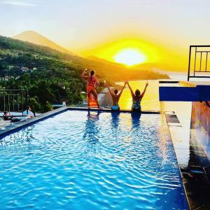 Waenis Sunset View Hotel and Restaurant, Amed, Bali - Šťastná hodinka, Amed