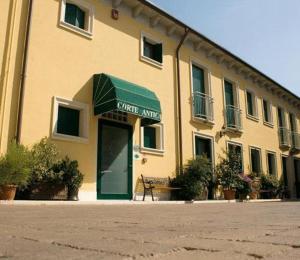 阿尔贝格科特安提卡酒店 - 酒店, Villafranca di Verona