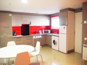 Apartament per 4 persones a Doctor Fleming a 5 minuts de la Platja Gran - アイロンサービス, プラヤ・デアロ