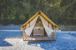 Glamping Pod Gwiazdami Pietrusza Wola