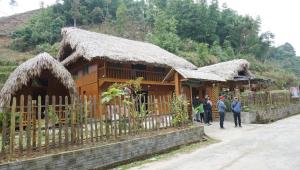 Homestay Khoáng nóng Thông Nguyên - Lodges, Nam Giang
