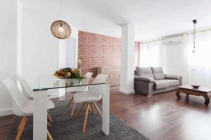 Apartamento para 4 con terraza en el centro - счет – Потрясающе, Жирона