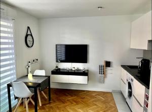Superbe studio lumineux haut de gamme tout confort - Praní povlečení, ručníků a ostatního prádla v souladu s pokyny místních úřadů, Drancy