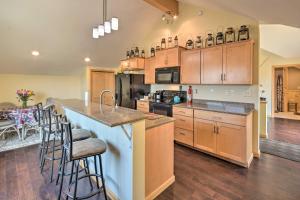 Duluth Studio with Fire Pit on Working Horse Farm! - アパートメント, ダルース
