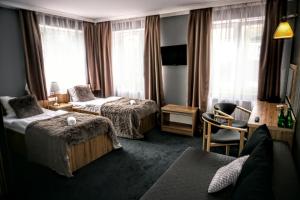 Aviator Hotel Restauracja & SPA - Hotell, Pabianice