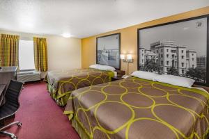 Super 8 by Wyndham Kinder/Coushatta near Casino - 2 つ星 ホテル, キンダー