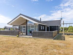 Holiday Home Lirim - 50m from the sea by Interhome - Bezdotykowe zameldowanie/wymeldowanie, Sæby