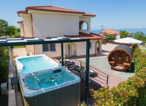 Holiday house SEA & SUN RESIDENCE - 4-Sterne-Hotels, Rasopasno