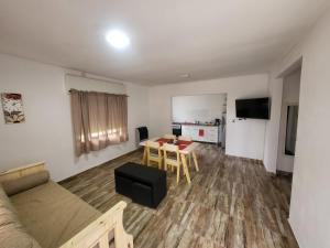 Veronica mini home 1