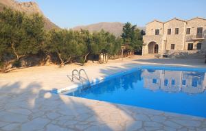 Koukouri Suites - Hoteller, Areopoli