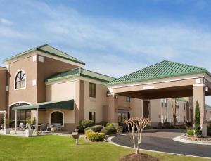 Spark by Hilton Spring Lake Fayetteville - 2-sterrenhotels, Spring Lake