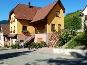 Appartement cosy à Bernardvillé 60 m² avec jardin vue montagne - 3つ星ホテル, Bernardvillé