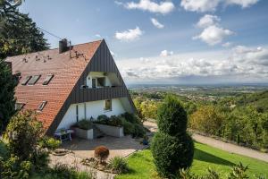 Ferienwohnung Panorama - アパートメント, Neusatzeck