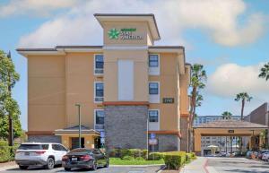 Extended Stay America Suites - Orange County - Anaheim Convention Center - Privatparkplatz, Anaheim