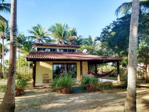 Ampla casa em condomínio à beira d' agua - 別荘, カラベラス