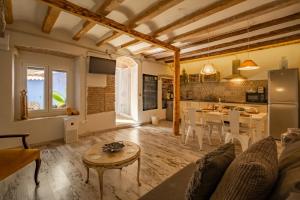 Apartamento en el corazón de Tarragona. Planta baja con patio. - Massaggi mani, Tarragona