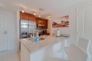 The Palms Suite - Casa Costa 309S 1 Bedroom, Pools, Jacuzzi, Beach, Shops & Dog Friendly - ビーチ, ボイントンビーチ