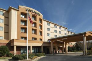 Courtyard by Marriott Atlanta Buford Mall of Georgia - 3-stjernershoteller, Buford