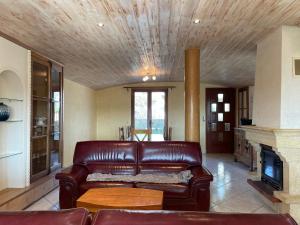 Grande Maison avec Jardin, 4 Chambres près du Mans - FR-1-410-467