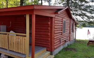 Idyllic Log Cabin Steps from Somo Lake near Tomahawk, Wisconsin - Feriehus, Tomahawk