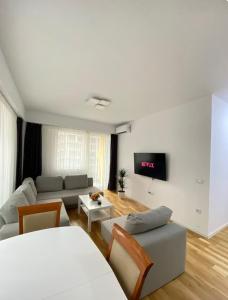 Royal Apartment-FamilyHaven,Park,Modern and Luxury - Apartmány, Železara
