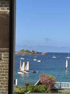 hjem Port Blanc A breathtaking setting facing th - Πολυτελή ξενοδοχεία Penvénan, Penvénan