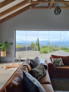 Scenic Mountain & Winelands views, Modern Design - Unrated, Tygerberg Hills