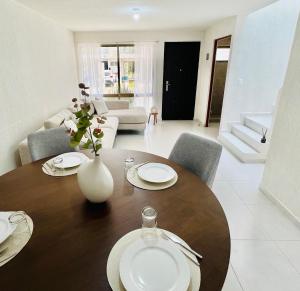 Casa lujosa con 3 baños y alberca, a min AIFA - Neklasifikovaný, Tizayuca