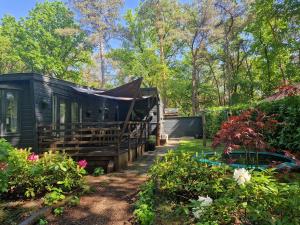 Heerlijk Huisje in het bos op Chaletpark Kempenbos - Chalets, Diessen