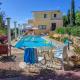 Wonderful quiet area,Complete Privacy,Large Pool, Colorful Garden, jacuzzi/Sauna, 佩亚 - 照片 2