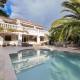 Haven of peace in Cap d'Antibes heated swimming pool close to the beaches, アンティーブ - 写真 1