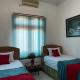 RedDoorz Syariah @ Karang Pilang, Karangpilang - 写真 6