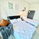 A 1-4 pax Cozy Studio TV Box Pool 100mps Wifi 3 bed Trefoil Setia Alam, セティア・アラム - 写真 1
