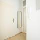 Chic Newly-Renovated Apartment Steps from Subway in Vienna's Hernals District, Viena - Foto 5