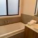 Entire 4 Bedroom Brand New Home In Melton South !, Melton South - Foto 8