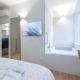 Vittoria Suite, con Jacuzzi - by Host4U, Παβία - Φωτογραφία 5