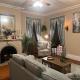 1 Br Private Victorian Apt in convenient City location on 5 acre, sleeps 4, Поукипзи - Фото 4