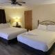 JI3, Queen Guest Room at the Joplin Inn at entrance to the resort Hotel Room, Mount Ida - 写真 1