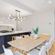 Discover a Spacious Modern Gem near The Esplanade, 卡尔斯 - 照片 2