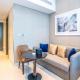 Studio with Canal View In Business Bay With Pool & Gym, Dubai - Photo 5