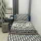 Budget Staycation JOHNFONZ Building Aircondition Room, マニラ - 写真 2