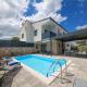Holiday house ZOROO with private pool, Sveti Anton - 写真 1