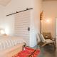 Longboard Studio and Funboard Room includes King Bed and Kitchenette plus King Murphy and Mini Kitchenette, Stinson Beach - Fotografie 2
