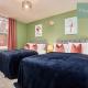 Large Leeds Home with Free Parking Sleeps 8, Leeds - Fotografie 10